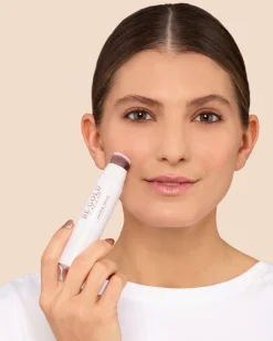 Golden Touch Foundation Stick