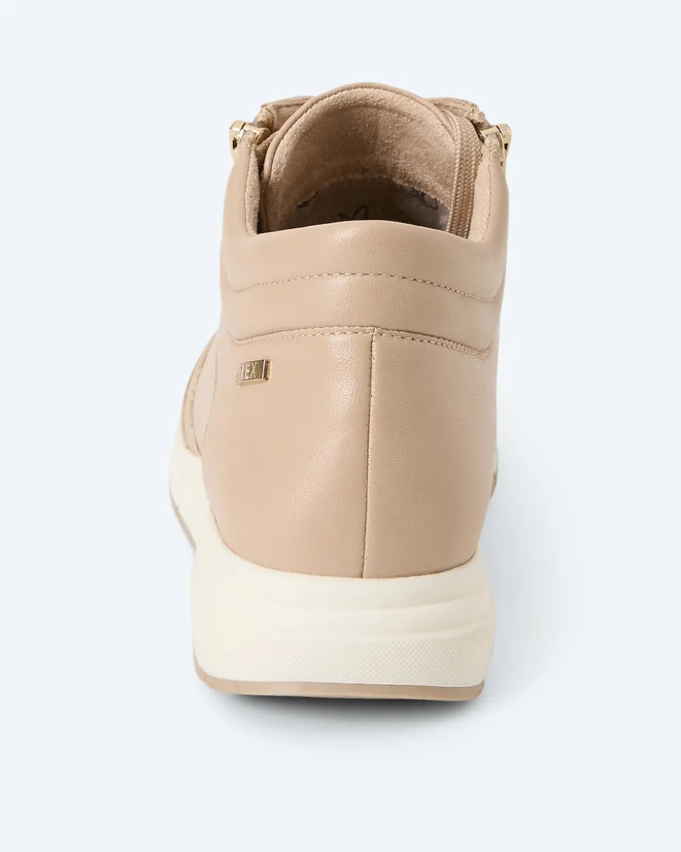 Hightop Sneaker