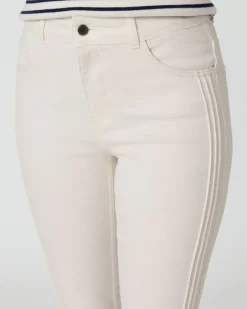 Jeans mit Streifendetails
