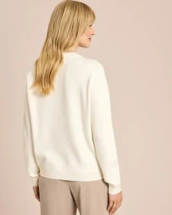 Pullover mit Stanzung