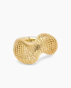 Ring im modischen Design