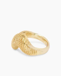 Ring im modischen Design