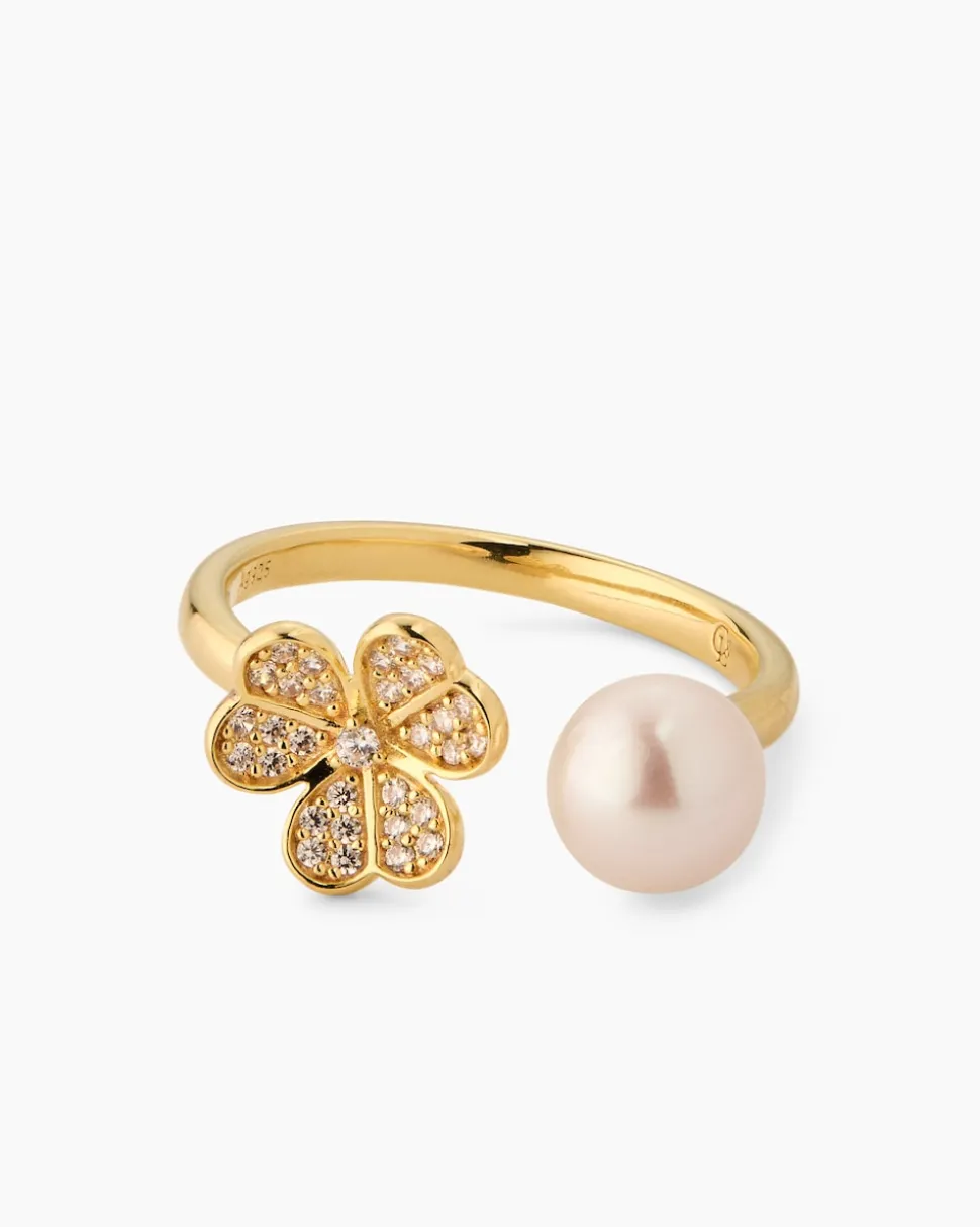 Ring mit Kleeblatt