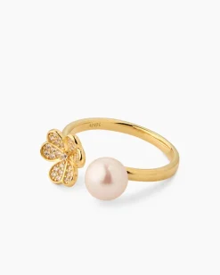 Ring mit Kleeblatt