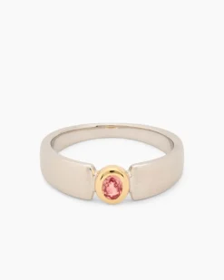 Ring mit Padparadscha Saphir