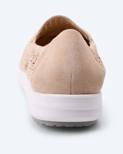 Slipper mit Lochmuster