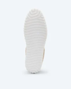 Slipper mit Lochmuster