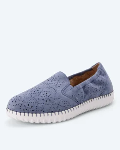 Slipper mit Lochmuster
